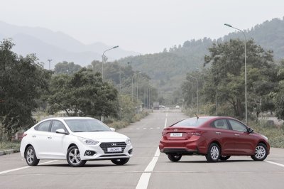 Xe chạy dịch vụ giá lăn bánh chưa đến 600 triệu dành cho khách Việt: Hyundai Accent.