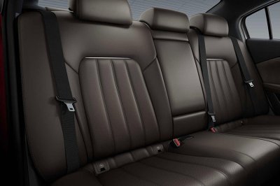 Xe Mazda6 2018 sử dụng động cơ diesel tại Nhật Bản có gá khởi điểm 589 triệu đồng 8 Xe Mazda6 2018 sử dụng động cơ diesel tại Nhật Bản có gá khởi điểm 589 triệu đồng a8