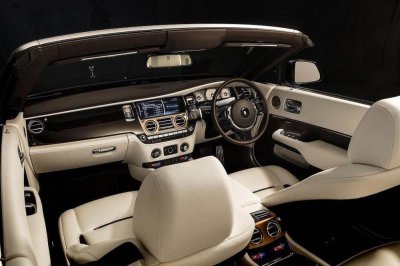 Ra mắt siêu xe Rolls-Royce Dawn dành cho giới ca nhạc sĩ 2