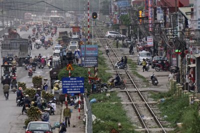 Kinh nghiệm lái xe ô tô băng qua đường sắt để bảo toàn tính mạng 6