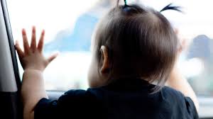 Trẻ em bị sốc nhiệt và tử vong nếu bị kẹt trong xe đỗ dưới trời nắng 4 Trẻ em bị sốc nhiệt và tử vong nếu bị kẹt trong xe đỗ dưới trời nắng 4