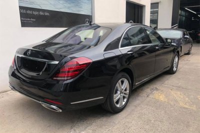 Cận cảnh Mercedes-Benz S450 L 2018 giá 4,19 tỷ đồng tại đại lý, chờ ngày mở bán 8 Cận cảnh Mercedes-Benz S450 L 2018 giá 4,19 tỷ đồng tại đại lý, chờ ngày mở bán a8