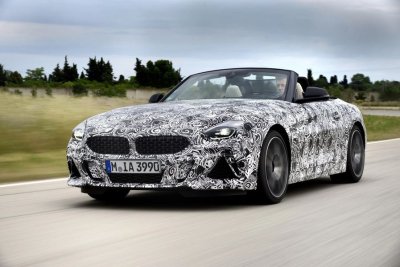 BMW Z4 M40i 2018 lộ diện trong bộ dạng roadster thuần chủng 2 BMW Z4 M40i 2018 lộ diện trong bộ dạng roadster thuần chủng a2