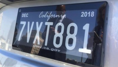 Biển số ô tô điện tử được ứng dụng phổ biến tại California Biển số ô tô điện tử được ứng dụng phổ biến tại California 1
