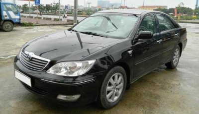 Chiếc Toyota Camry đời 2003 – 2004 đang được rao bán với giá từ 278 – 300 triệu đồng Chiếc Toyota Camry đời 2003 – 2004 đang được rao bán với giá từ 278 – 300 triệu đồng1