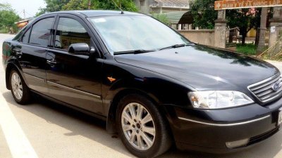 Ford Mondeo cũng được rao bán với giá từ 200 – 300 triệu đồng Ford Mondeo cũng được rao bán với giá từ 200 – 300 triệu đồng