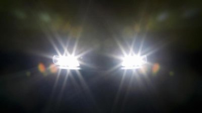 Đèn pha xin nhường đường Đèn pha xin nhường đường