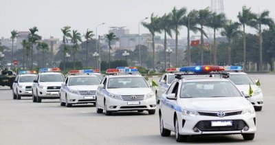 Tự lắp còi và đèn ô tô giống xe ưu tiên có bị phạt? 1 Tự lắp còi và đèn ô tô giống xe ưu tiên có bị phạt? 1.