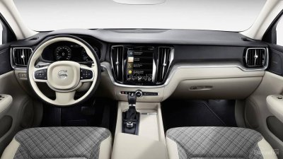 Khoang nội thất của Volvo V60 2019 z