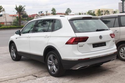 Volkswagen Tiguan Allspace 2018 giá 1,7 tỷ đồng đã xuất hiện tại các đại lý Việt Nam a9