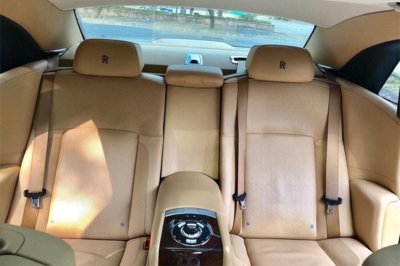 Rolls-Royce Ghost dùng 7 năm thét giá 11 tỷ Rolls-Royce Ghost dùng 7 năm thét giá 11 tỷ 4