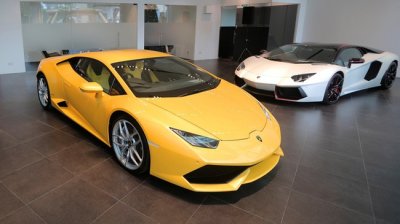 Lamborghini giúp khách hàng Việt Nam lên đời xe bằng cách bán hàng độc đáo Lamborghini giúp khách hàng Việt Nam lên đời xe bằng cách bán hàng độc đáo 1
