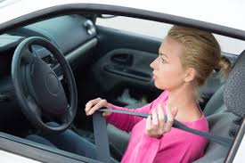 Tầm quan trọng và cách sử dụng dây đai an toàn ô tô đúng cách 2 Tầm quan trọng và cách sử dụng dây đai an toàn ô tô đúng cách