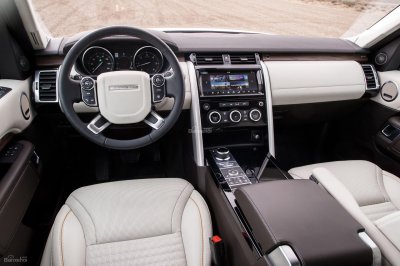 Land Rover Discovery có thêm tính năng cảnh báo nguy hiểm Clear Exit Monitor Land Rover Discovery có thêm tính năng cảnh báo nguy hiểm Clear Exit Monitor 2