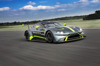 Trình làng trước lễ hội cặp đôi xe đua Aston Martin Vantage GT3 và GT4 4 Trình làng trước lễ hội cặp đôi xe đua Aston Martin Vantage GT3 và GT4