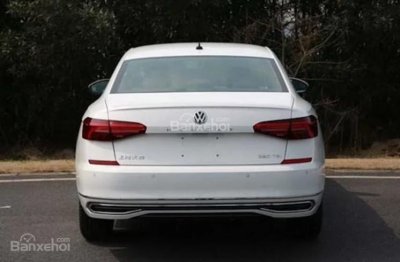 Volkswagen Passat 2019 cập nhật lộ diện không che chắn tại Trung Quốc 2a