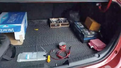 Cách "độ" nút mở cốp điện xe Mazda 3 tại nhà chỉ với 36.000 đồng 2 Cách "độ" nút mở cốp điện xe Mazda 3 tại nhà chỉ với 36.000 đồng a2