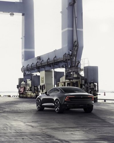 Polestar One sẽ "giảm cân" thông qua sợi carbon - 1