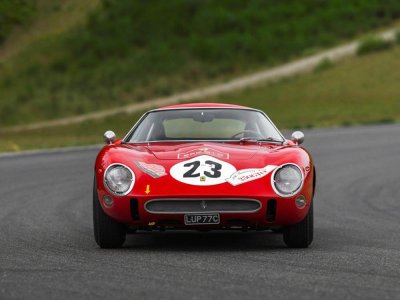 Xe cổ Ferrari 250 GTO 1962 giá gấp hàng chục lần siêu xe 3 Xe cổ Ferrari 250 GTO 1962 giá gấp hàng chục lần siêu xe