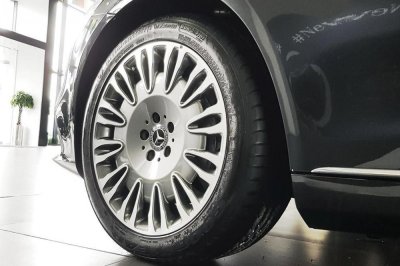Mercedes-Benz S450L Luxury 2018 tại Việt Nam lộng lẫy hơn nhờ lắp mâm 19 inch 12 Mercedes-Benz S450L Luxury 2018 tại Việt Nam lộng lẫy hơn nhờ lắp mâm 19 inch a12