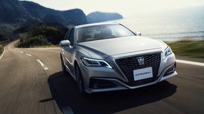 Toyota Crown 2019 công bố giá bán tại Nhật Bản z