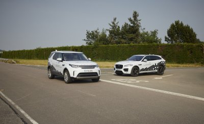 Jaguar Land Rover thử nghiệm công nghệ kết nối xe mới Jaguar Land Rover thử nghiệm công nghệ kết nối xe mới.