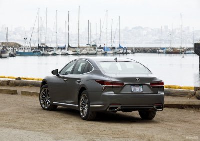 Lexus dự định ra mắt một mẫu xe pin nhiên liệu mới 2 Lexus dự định ra mắt một mẫu xe pin nhiên liệu mới 2a