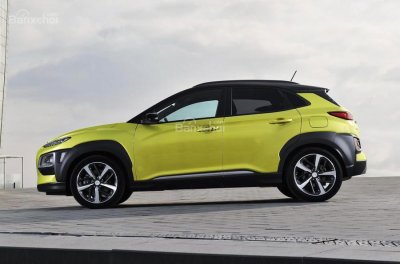 Hyundai Kona bản máy dầu chốt giá tầm 600 triệu tại Anh - 2