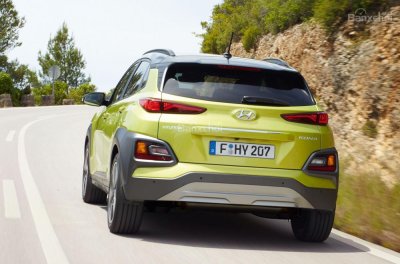 Hyundai Kona bản máy dầu chốt giá tầm 600 triệu tại Anh - 3