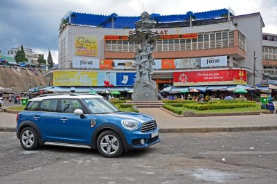Mini Countryman ưu đãi 50% lệ phí trước bạ trong tháng 7/2018 4 Mini Countryman ưu đãi 50% lệ phí trước bạ trong tháng 7/2018 5