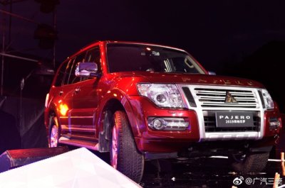 Mitsubishi Pajero/Montero 2019 giảm giá để câu khách tại Trung Quốc 2 Mitsubishi Pajero/Montero 2019 giảm giá để câu khách tại Trung Quốc 3