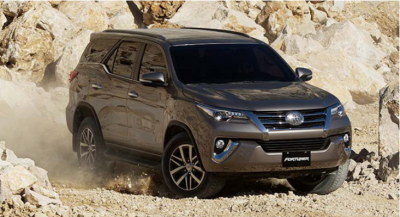 5 mẫu xe mới sẽ làm khuynh đảo thị trường Việt: Toyota Fortuner 2018 không thể thiếu chân a2