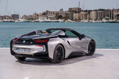 Giá BMW i8 2019 mới nhất hiện nay a7