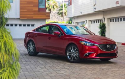 Top xe sedan hạng D bán chạy nhất tháng 7: Camry hoàn toàn áp đảo Mazda 6 - Ảnh 1 Top xe sedan hạng D bán chạy nhất tháng 7: Camry hoàn toàn áp đảo Mazda 6 - Ảnh 1.