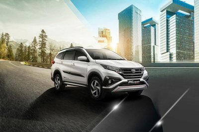 Toyota Rush 2018 xuất hiện tại đại lý chính hãng, giá đặt cọc tăng thêm 100 triệu - Ảnh 3.