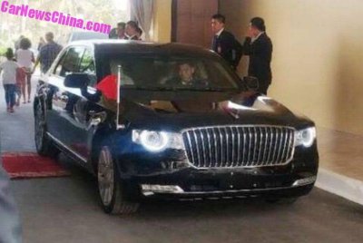 Xe Trung Quốc Hongqi N501 đã lộ diện hoàn toàn tại châu Phi 6 Xe Trung Quốc Hongqi N501 đã lộ diện hoàn toàn tại châu Phi a6