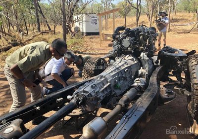 Những điều khiến Ford Ranger Raptor vượt trội hơn Ford Ranger thông thường 2 Những điều khiến Ford Ranger Raptor vượt trội hơn Ford Ranger thông thường