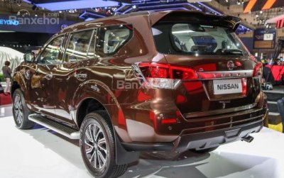 Đuôi xe Nissan Terra 2018 Ảnh Đuôi xe Nissan Terra 2018