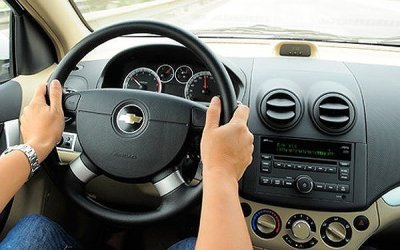 Di chuyển chậm chạp do hết dầu động cơ Hết dầu động cơ làm giảm tốc độ của xe