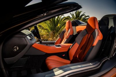 BMW i8 Roadster chốt giá 3,8 tỷ đồng tại Anh 6 BMW i8 Roadster chốt giá 3,8 tỷ đồng tại Anh a6