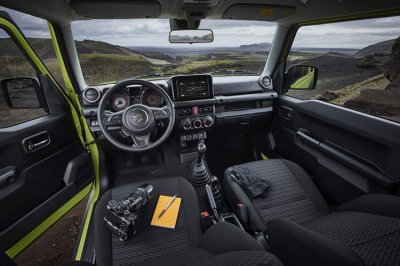 Suzuki Jimny 2019 được lắp ráp tại Indonesia, đường nào về Việt Nam? - Ảnh 4 Suzuki Jimny 2019 được lắp ráp tại Indonesia, đường nào về Việt Nam? - Ảnh 4.
