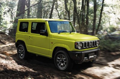 Suzuki Jimny 2019 được lắp ráp tại Indonesia, đường nào về Việt Nam? - Ảnh 3 Suzuki Jimny 2019 được lắp ráp tại Indonesia, đường nào về Việt Nam? - Ảnh 3.
