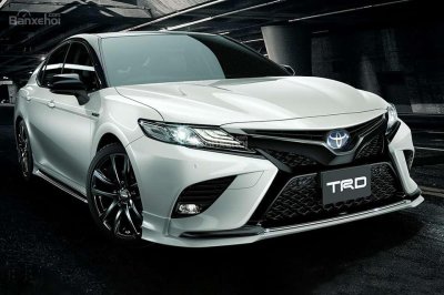 Vén màn bản độ Toyota Camry TRD thể thao và hầm hố hơn Vén màn bản độ Toyota Camry TRD thể thao và hầm hố hơn - 1