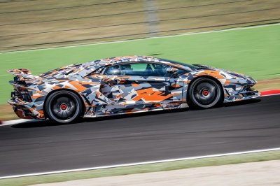Lamborghini Aventador SVJ hé lộ màu sơn ngoại thất trước ngày ra mắt 10 Lamborghini Aventador SVJ hé lộ màu sơn ngoại thất trước ngày ra mắt a10