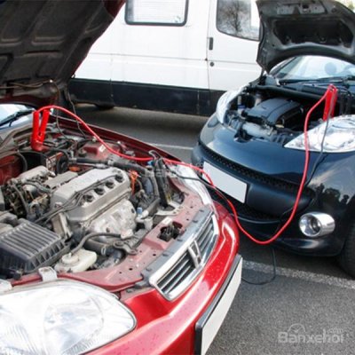 6 bước xứ lý ắc quy ô tô hết điện cho xế mới 2 6 bước xứ lý ắc quy ô tô hết điện cho xế mới