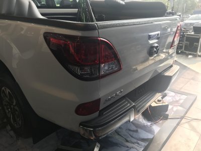 Miễn thuế và thêm trang bị, giá xe Mazda BT-50 2018 nhập giảm mạnh 6 Miễn thuế và thêm trang bị, giá xe Mazda BT-50 2018 nhập giảm mạnh a6