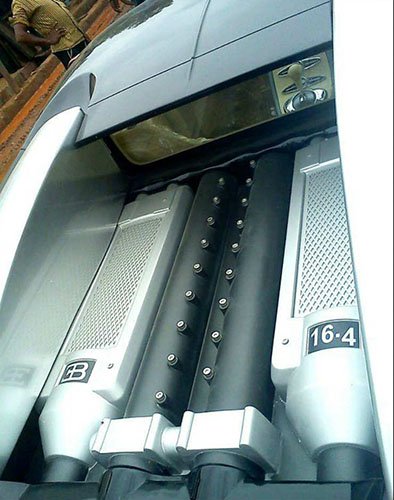 Những bản độ Bugatti Veyron xuất sắc nhất trên thế giới từ dòng xe bình dân 4 Những bản độ Bugatti Veyron xuất sắc nhất trên thế giới từ dòng xe bình dân a4