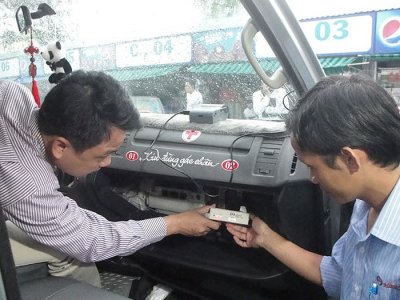 Hơn 300.000 ô tô sẽ phải trang bị hộp đen mới? Hơn 300.000 ô tô sẽ phải trang bị hộp đen mới? 1