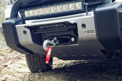 Chevrolet Colorado ra mắt phiên bản thể thao đối đấu Ford Ranger Raptor - Ảnh 5 Chevrolet Colorado ra mắt phiên bản thể thao đối đấu Ford Ranger Raptor - Ảnh 5.