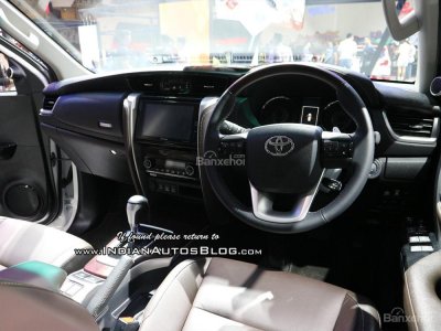 Toyota Fortuner TRD Matte Dual-Tone tân tiến từ thiết kế đến công nghệ Toyota Fortuner TRD Matte Dual-Tone khoe sắc GIIAS 2018 - 3